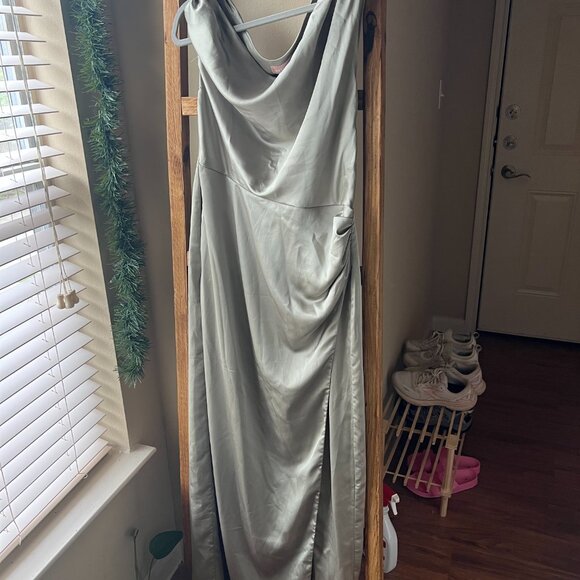 Show Me Your Mumu Jodi Moss Green Luxe Satin Maxi Dress - Picture 2 of 3